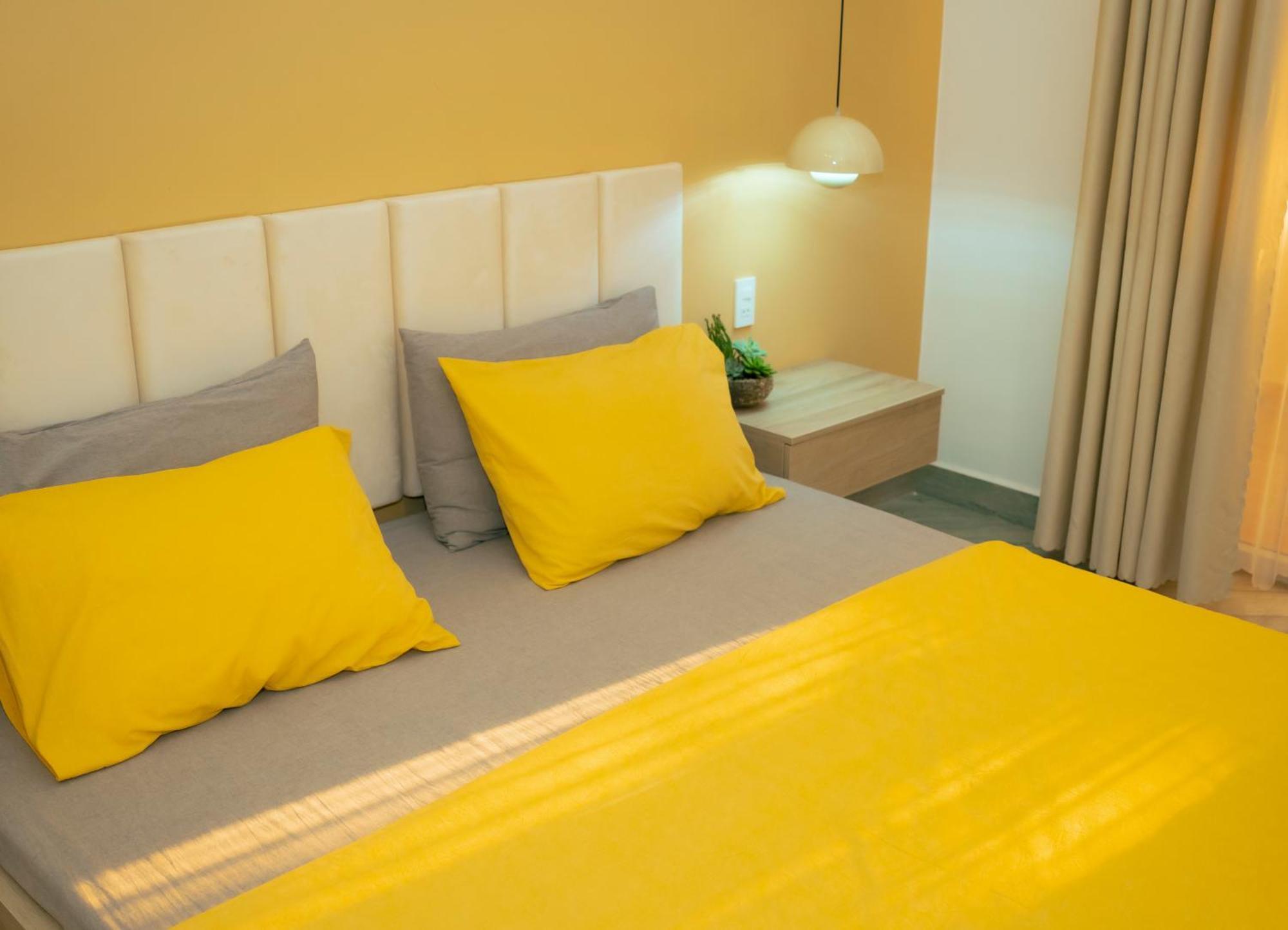 La Homestay Long Xuyen Exterior photo